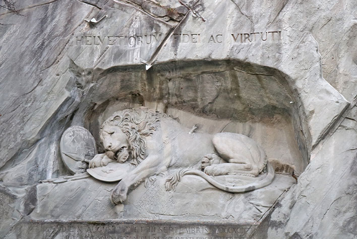 lion monument lucerne