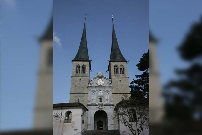 hofkirche-st-leodegar