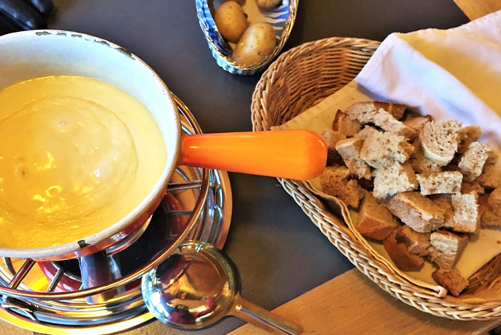 swiss-fondue